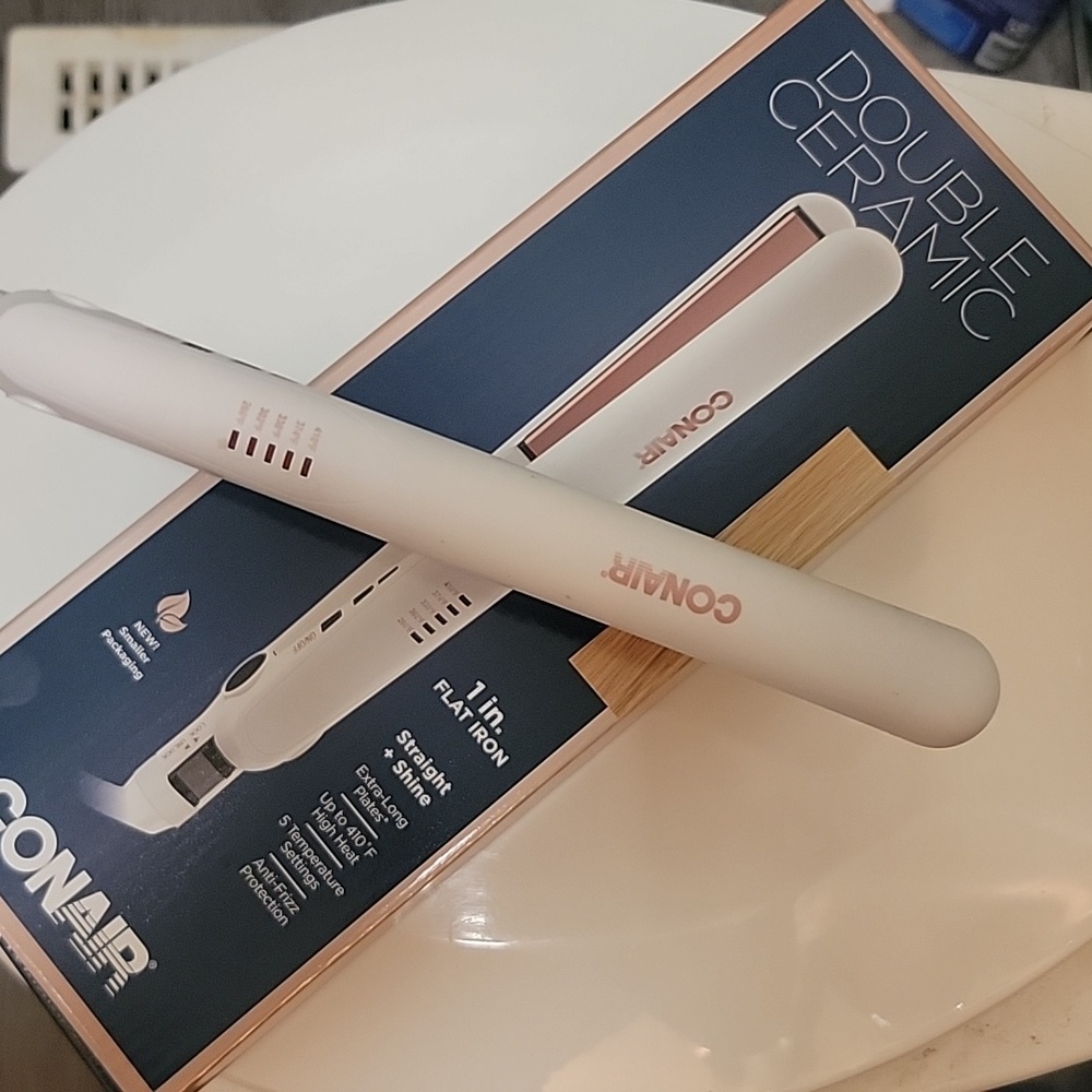 Conair hair straightener